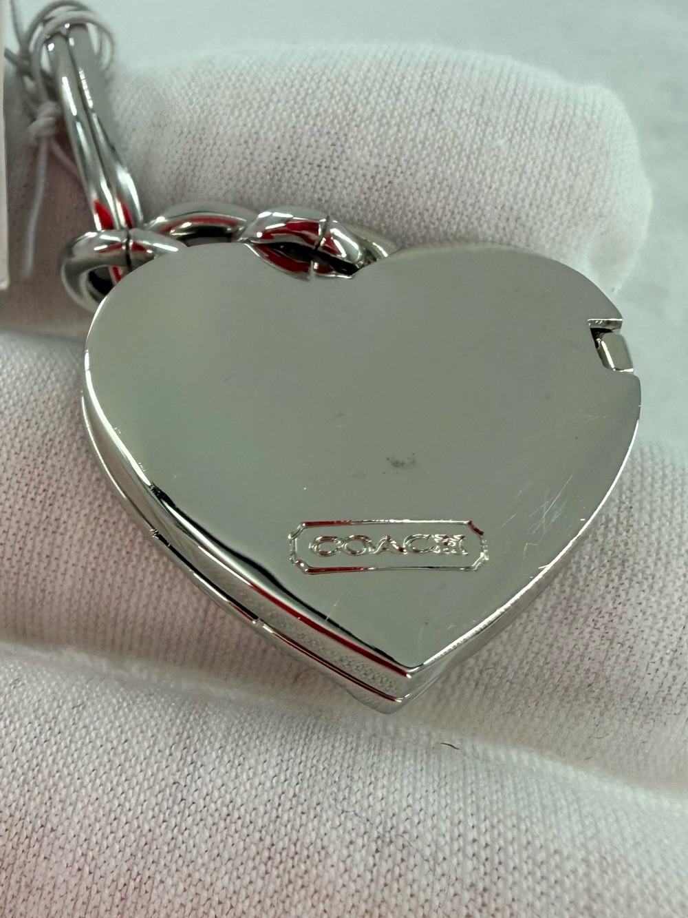 NWT Coach Heart Photo Keychain - Picture 4 of 9